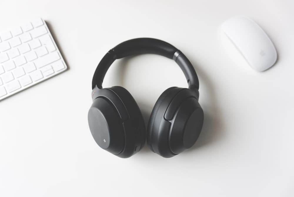 Noir Ceramic Headphones